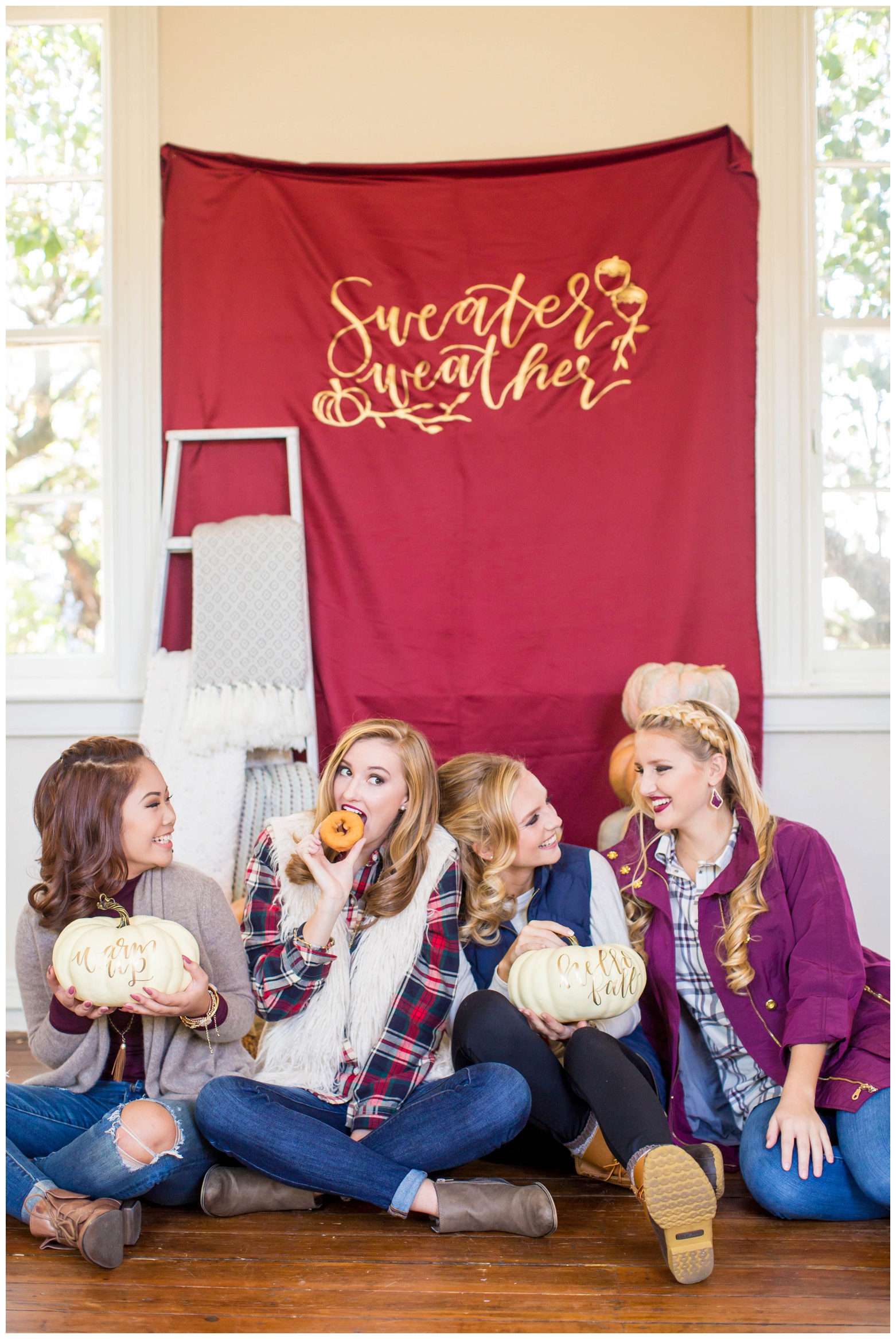 View More: http://hopetaylorphotographyphotos.pass.us/sweater-weather-styled-shoot