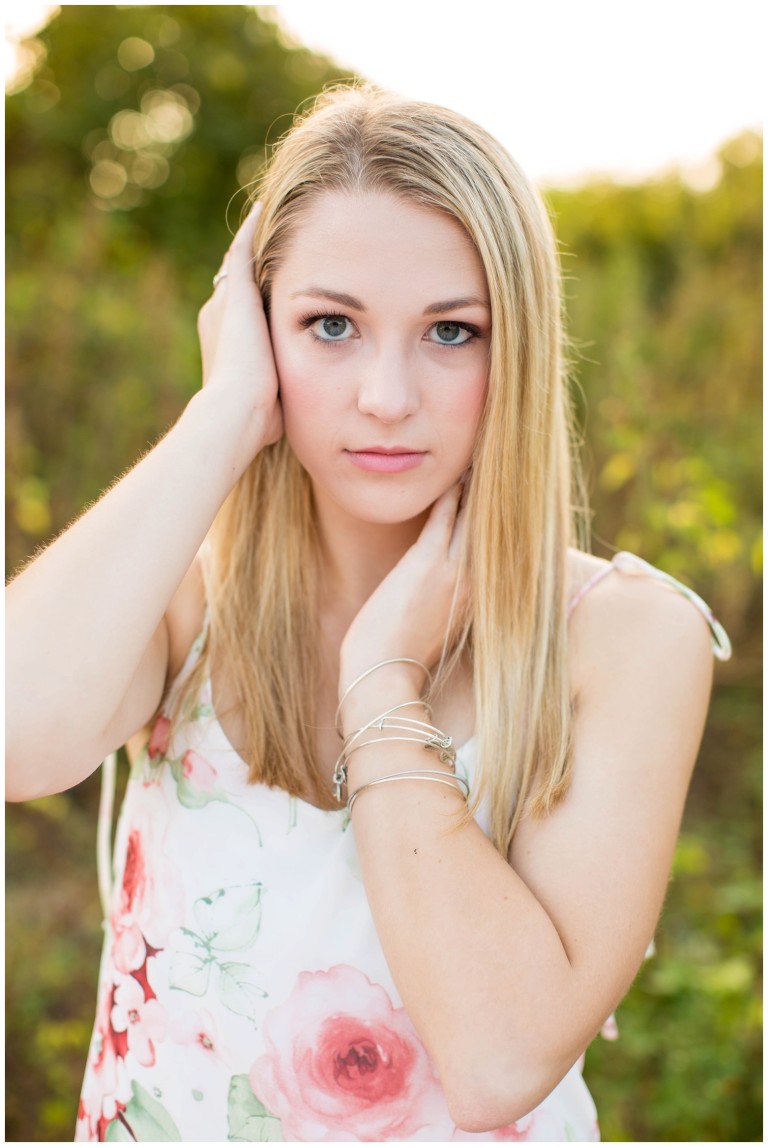 Fredericksburg Train Station Senior Sessions | Hope Taylor Photography