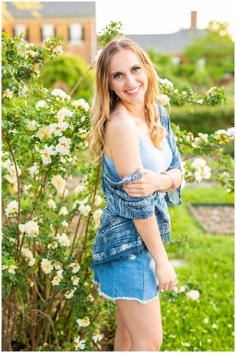 Spring Senior Sessions on the River | Hope Taylor Photography