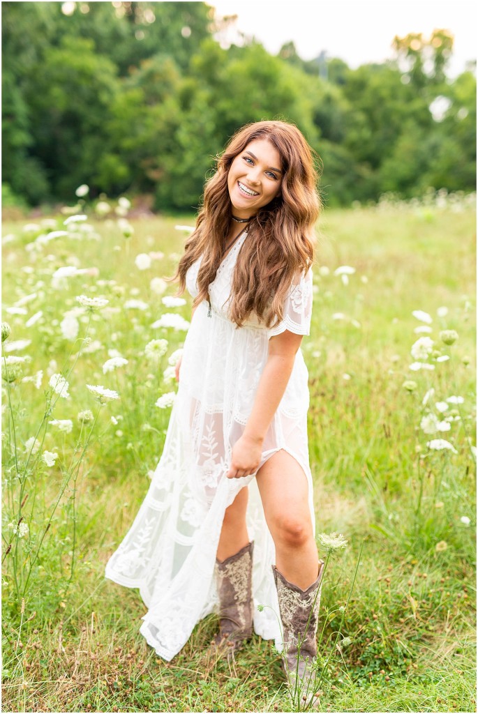 Kaitlyn's Boho Senior Session in Downtown Fredericksburg | Hope Taylor ...