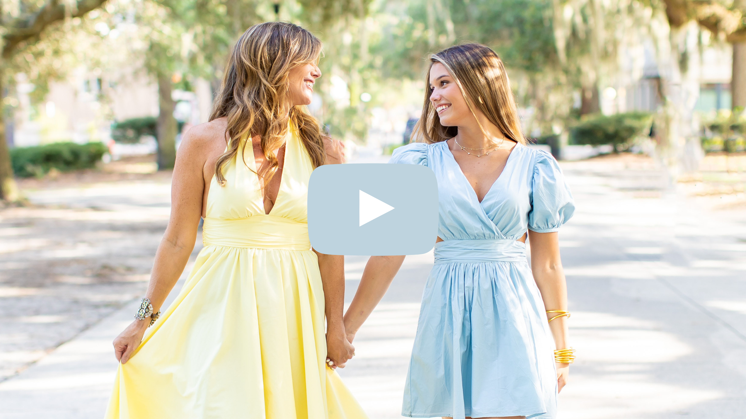 Posing Senior Portraits with their Friends (REAL shoot!) | Hope Taylor Photography